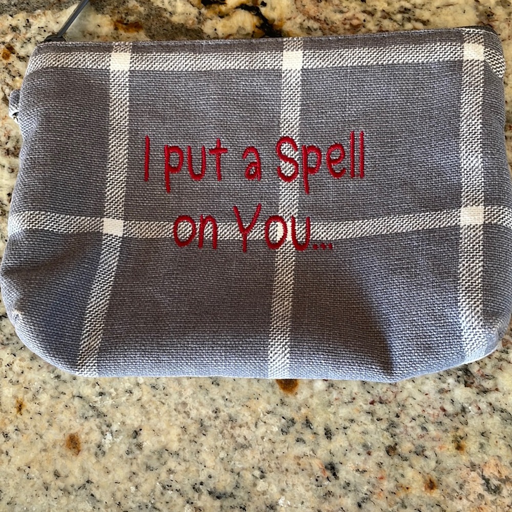 EUC, Thirty One Mini Zipper Pouch